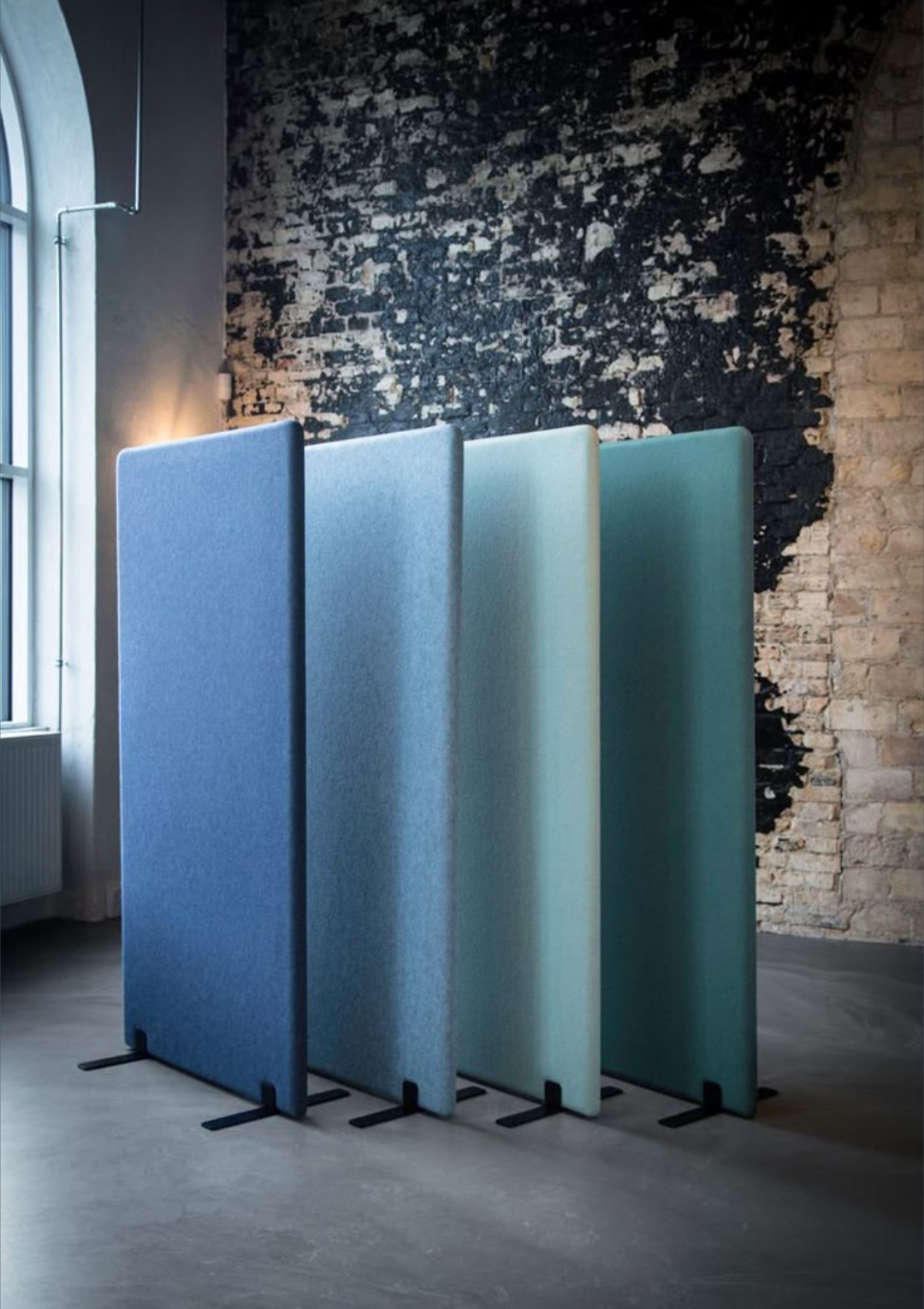 قیمت خرید تایل اکوستیک 14 میلیمتر ای جی وی در 2 دی ۱۴۰۴